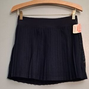 Freepeople Movement size M/L women's navy tennis,pickleball pleated mesh skort.